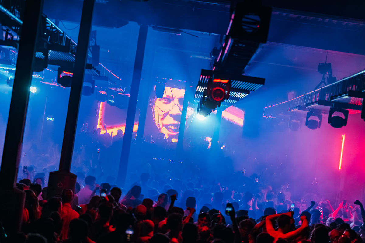 Loading... just a sec